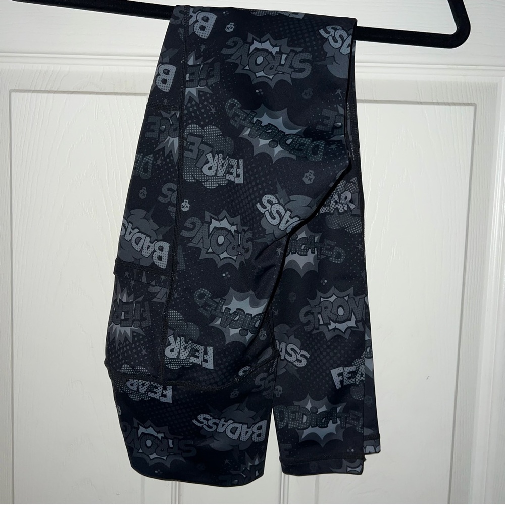 New CVG Constantly Varied Gear Leggings Affirmations Badass Strong Size Small